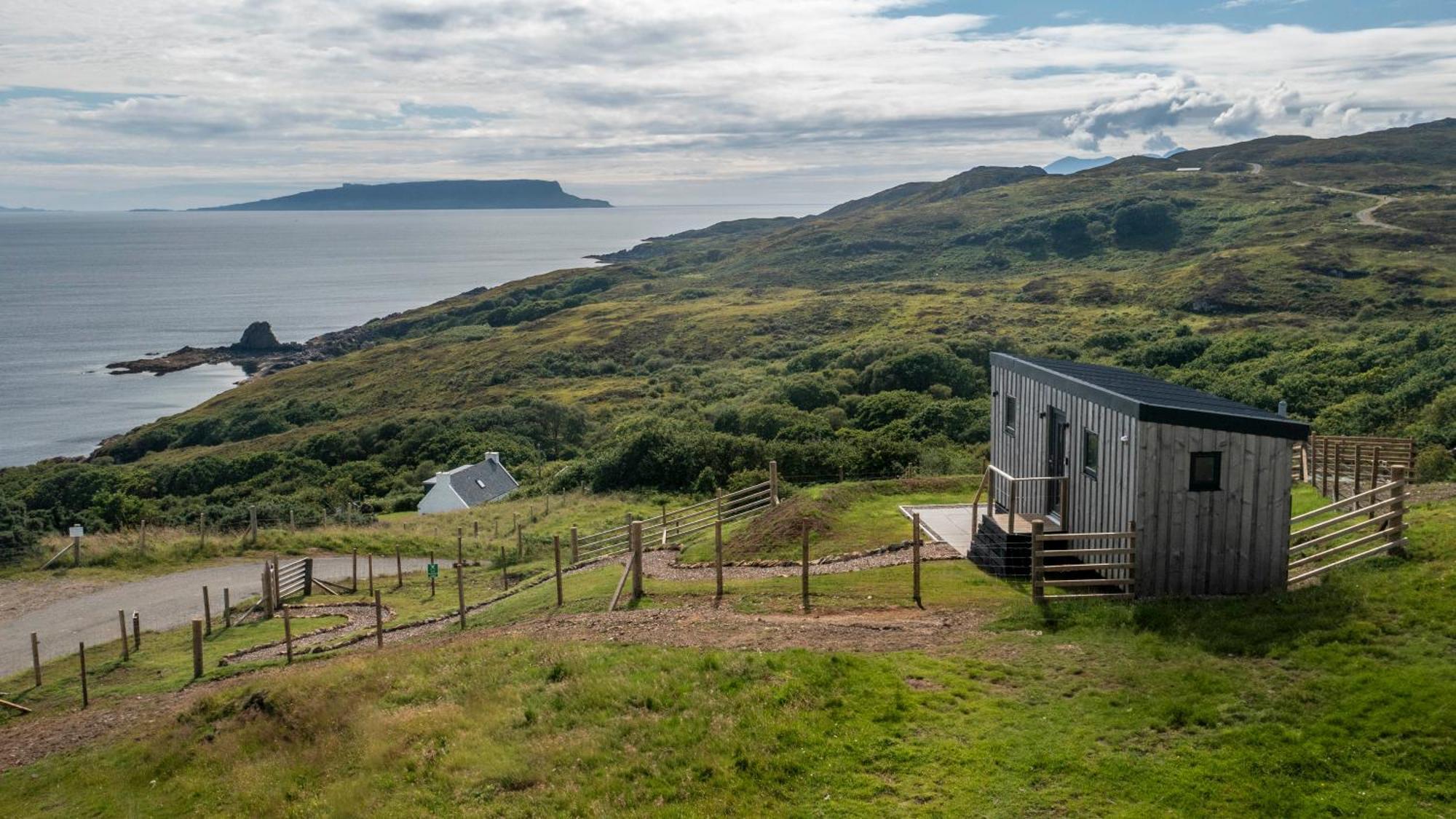 Вилла Hut On The Hill Aird of Sleat Экстерьер фото